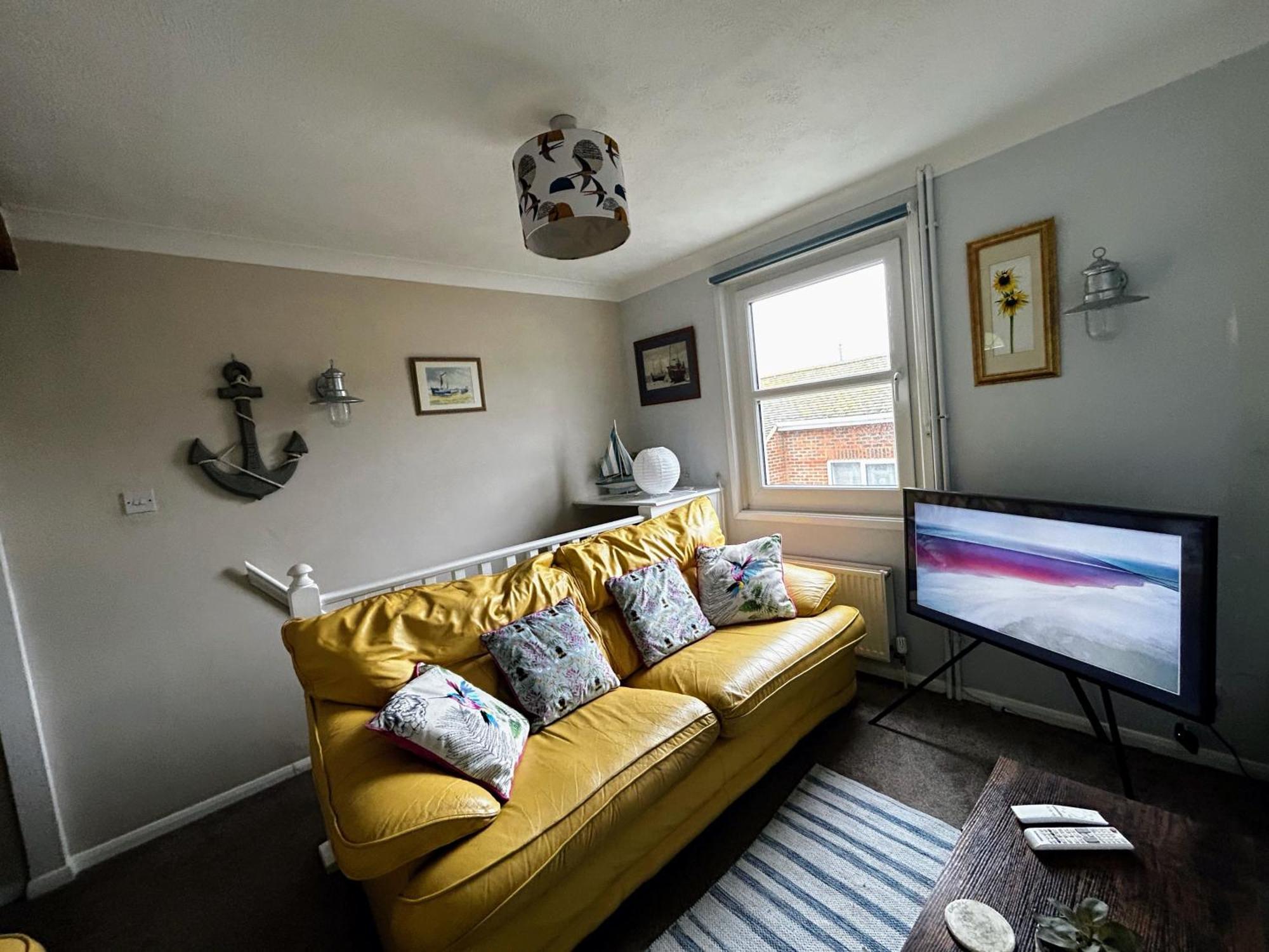 Hastings Old Town Tackleway Privileged Sea Views Whole House 3 Beds Exterior photo